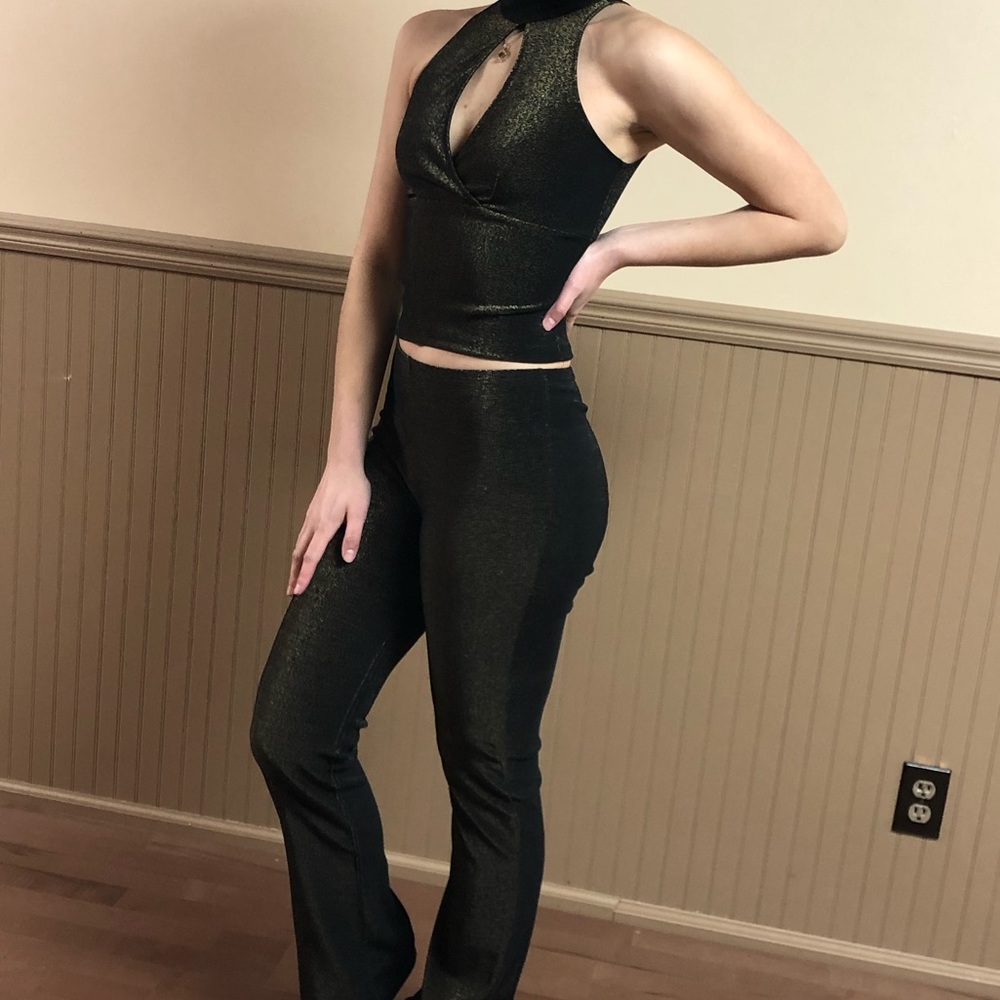 Shiny Two Piece Statement Outfit